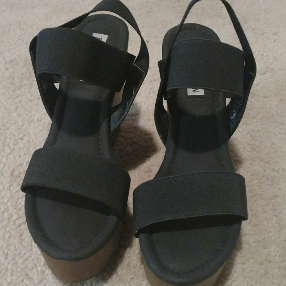 Steve Madden - Picture 4 of 4